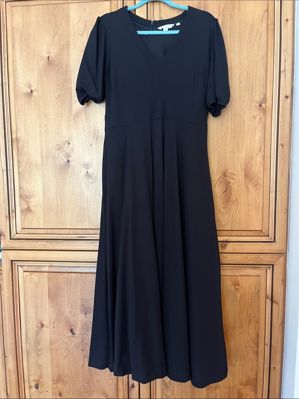 Boden Black V‑Neck Midi Dress with Puff Sleeves